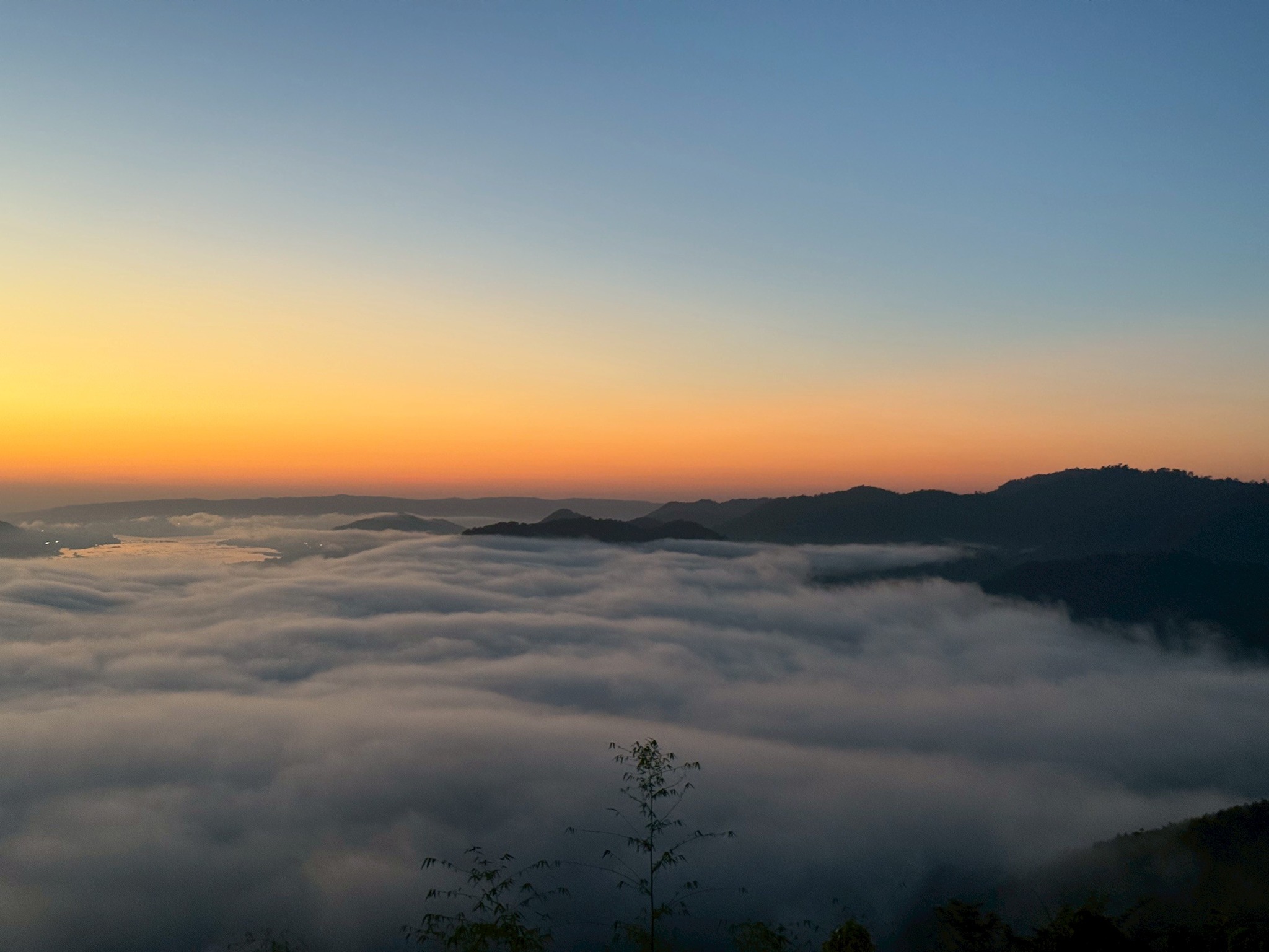 วันนี้มาแล้ว....ทะเลหมอกเหนือลำแม่น้ำโขงไทย-ลาว ที่ภูห้วยอีสัน